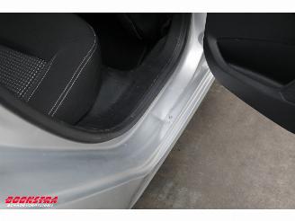 Peugeot 208 1.2 PureTech Allure Apple/Android Navi Clima Cruise Camera 64.916 km! picture 6