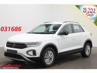 Damaged car Volkswagen T-Roc 1.0 TSI Life Edition LED Apple/Android SHZ PDC 2024/12