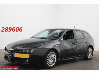skadebil bedrijf Alfa Romeo 159 Sportwagon 2.0 JTD Ti Distinctive Eerste Eigenaar! Navi Clima Cruise PDC AHK 2011/11