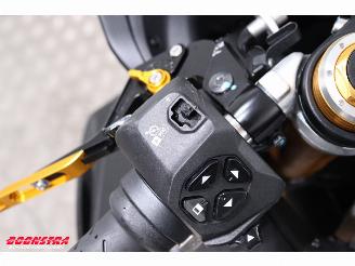 Aprilia RSV4 1100 Factory ABS LED Cruise Quickshift LapTimer 4.235 km! picture 19