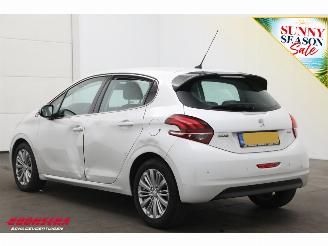 Peugeot 208 1.6 BlueHDi Allure Navi Clima Cruise Apple/Android Camera PDC picture 4