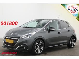 Damaged car Peugeot 208 1.2 PureTech GT-line Navi Clima Cruise Camera PDC 57.228 km! 2017/4