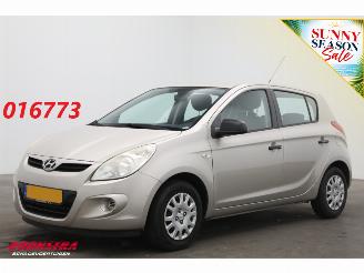 Gebrauchtwagen PKW Hyundai I-20 1.2i ActiveVersion Radio/CD Elek Ramen 81.477 km! 2009/6