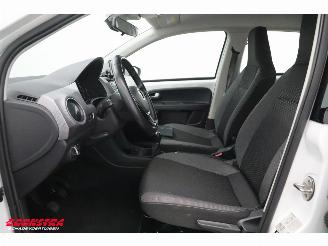 Volkswagen Up! 1.0 5-DRS Bluetooth Airco Cruise PDC 92.718 km! picture 15