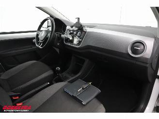 Volkswagen Up! 1.0 5-DRS Bluetooth Airco Cruise PDC 92.718 km! picture 12