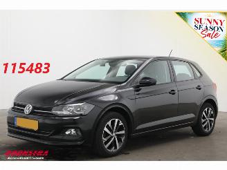 Damaged car Volkswagen Polo 1.0 TSI Comfortline Bluetooth Airco Cruise PDC 2019/3