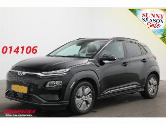 Schadeauto Hyundai Kona EV Fashion 64 kWh LED ACC Krell Apple/Android Camera 2020/10
