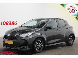Schadeauto Toyota Yaris 1.5 Hybrid Dynamic ACC Apple/Android Camera 2023/3