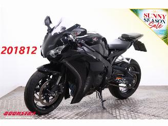 damaged motor cycles Honda  CBR 1000RR Fireblade CBR 1000RR Fireblade 26.130 km! 2011/8