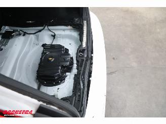 Volvo V-60 2.0 B3 AUT Essential Edition ACC Navi Clima Apple/Android Leder Virtual Camera PDC picture 8