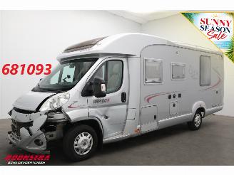 krockskadad bil camper Rapido  7090+F 2.3 MJ Garage Solar Schotel Luifel Fietsendrager Leder Queens Bed Cruise Camera 2010/3