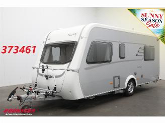 krockskadad bil caravan Eriba  NOVA LIGHT 442 Mover Luifel Fietsendrager Vloerverwarming 2025/6