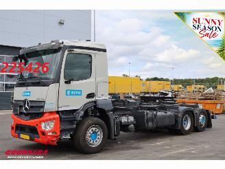Vaurioauto  trucks Mercedes Antos 2543 2X PTO ACC 6X2 46.736 km!! 2018/4