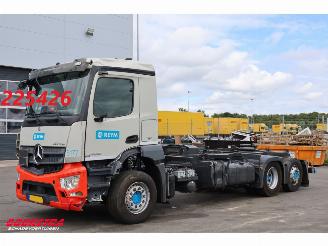 uszkodzony ciężarówki Mercedes Antos 2543 2X PTO ACC 6X2 46.736 km!! 2018/4