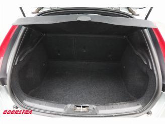 Volvo V-40 1.6 T4 AUT R-Design Pano Cruise Clima Leder Memory PDC picture 25