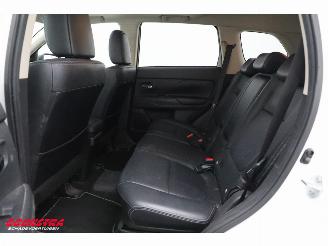 Mitsubishi Outlander 2.0 PHEV instyle 4WD Schuif/kantel Navi Clima Leder SHZ Camera PDC AHK picture 16