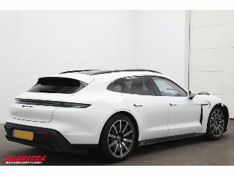 Porsche Taycan GTS 95 kWh Sport Chrono PDLS+ PDCC PTV PTM 4WD 4WS Pano HUD Bose Memory 360° picture 3