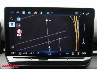 Volkswagen T-Roc 1.5 eTsi DSG R-Line ACC Navi Clima SHZ Apple/Android Virtual Camera PDC picture 24