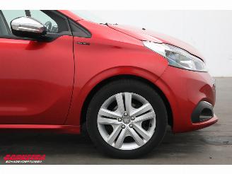 Peugeot 208 1.2 PureTech Signature Cruise Navi Airco Apple/Android PDC picture 5