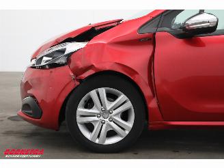 Peugeot 208 1.2 PureTech Signature Cruise Navi Airco Apple/Android PDC picture 11