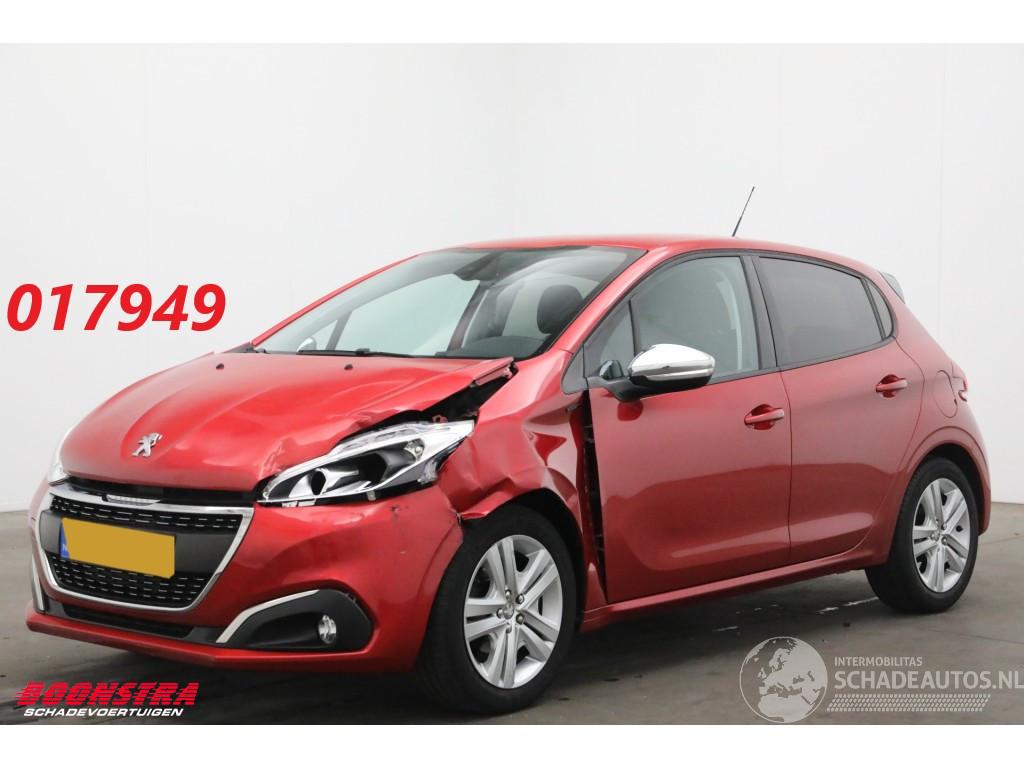 Peugeot 208 1.2 PureTech Signature Cruise Navi Airco Apple/Android PDC