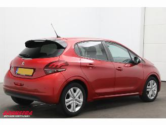 Peugeot 208 1.2 PureTech Signature Cruise Navi Airco Apple/Android PDC picture 3