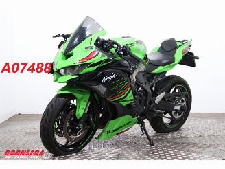 Avarii motociclete Kawasaki  Ninja ZX-4RR ABS Akrapovic 2.984 km! 2025/11