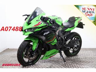 damaged motor cycles Kawasaki  Ninja ZX-4RR ABS Akrapovic 2.984 km! 2025/11