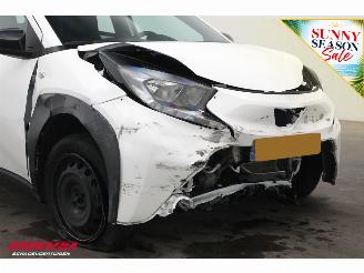 Toyota Aygo 1.0 VVT-i MT Play ACC Navi Airco Apple/Android Camera PDC picture 9