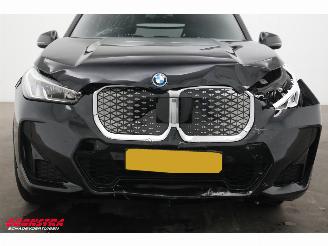 BMW iX1 eDrive20 67 kWh M Sport Pano ACC Navi Clima SHZ Apple/Android Camera PDC AHK picture 6