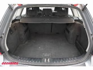 BMW 3-serie Touring 318i Aut. Business Line Navi Clima Cruise PDC AHK picture 21