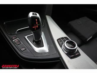 BMW 3-serie Touring 318i Edition Sport line Shadow LED Navi Clima SHZ Leder PDC AHK picture 16