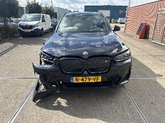 Schadeauto BMW iX3  2021/12