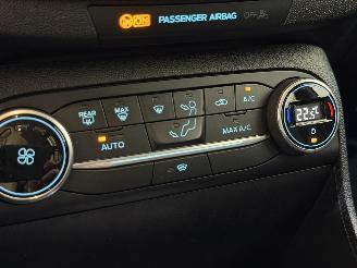 Ford Fiesta HB 1.0 EcoBoost Titanium picture 9