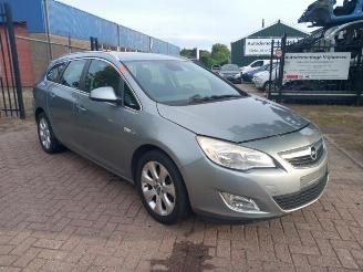 Démontage voiture Opel Astra Astra J Sports Tourer (PD8/PE8/PF8), Combi, 2010 / 2015 1.7 CDTi 16V 2012/4