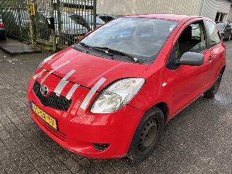 škoda osobní automobily Toyota Yaris 1.0  3 Drs 2006/4