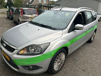 krockskadad bil auto Ford Focus 1.6 TDCI   Limited Stationcar 2011/3