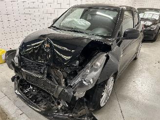 krockskadad bil auto Suzuki Swift 1.6 Sport 2015/7