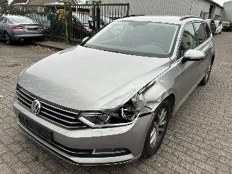Voiture accidenté Volkswagen Passat Stationcar 1.4 TSI  Automaat Connected 2017/2
