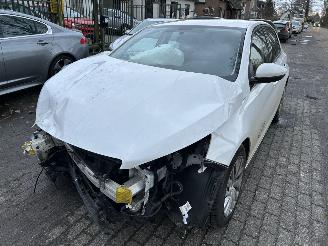 Schadeauto Peugeot 308 1.2 PureTech  5 Drs 2020/2