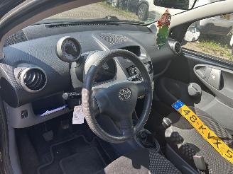 Toyota Aygo 1.0-12V Comfort picture 10