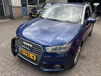 krockskadad bil auto Audi A1 1.2 TFSI 2011/3