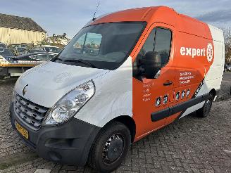 Vaurioauto  commercial vehicles Renault Master 2.3 Diesel  L2H3 2012/6