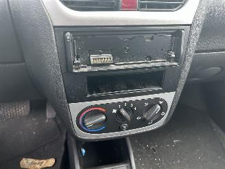 Opel Corsa 1.2-16V   Automaat picture 9