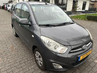 Hyundai I-10 1.2 Plus picture 3