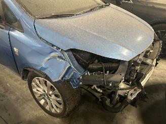 Opel Corsa 1.0    5 Drs picture 3