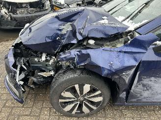 Volkswagen Golf 1.5 TSI Move  5 Drs picture 8