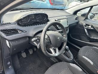 Peugeot 208 1.2 PureTech Active picture 9
