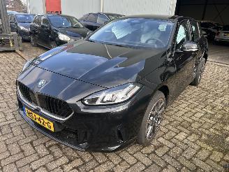 Avarii autoturisme BMW 1-serie 120  Automaat   ( 4457 Km )   nieuw prijs 45000,00 2025/6