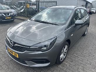 Voiture accidenté Opel Astra Sports Tourer 1.2 Edition 2021/1